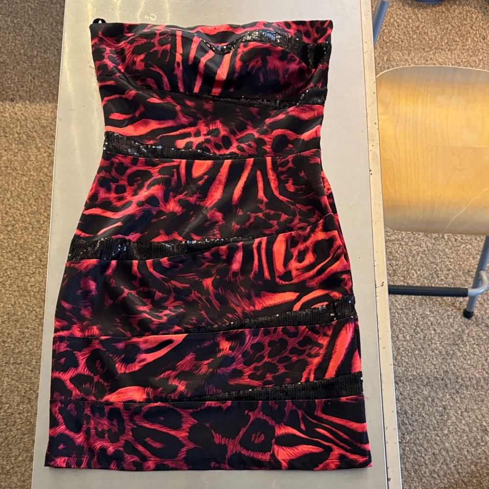 Jump Strapless Red and Black Animal Print Dress